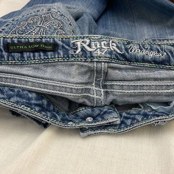 27” wrangler rock 47 ultra low rise jeans - Picture 8 of 8